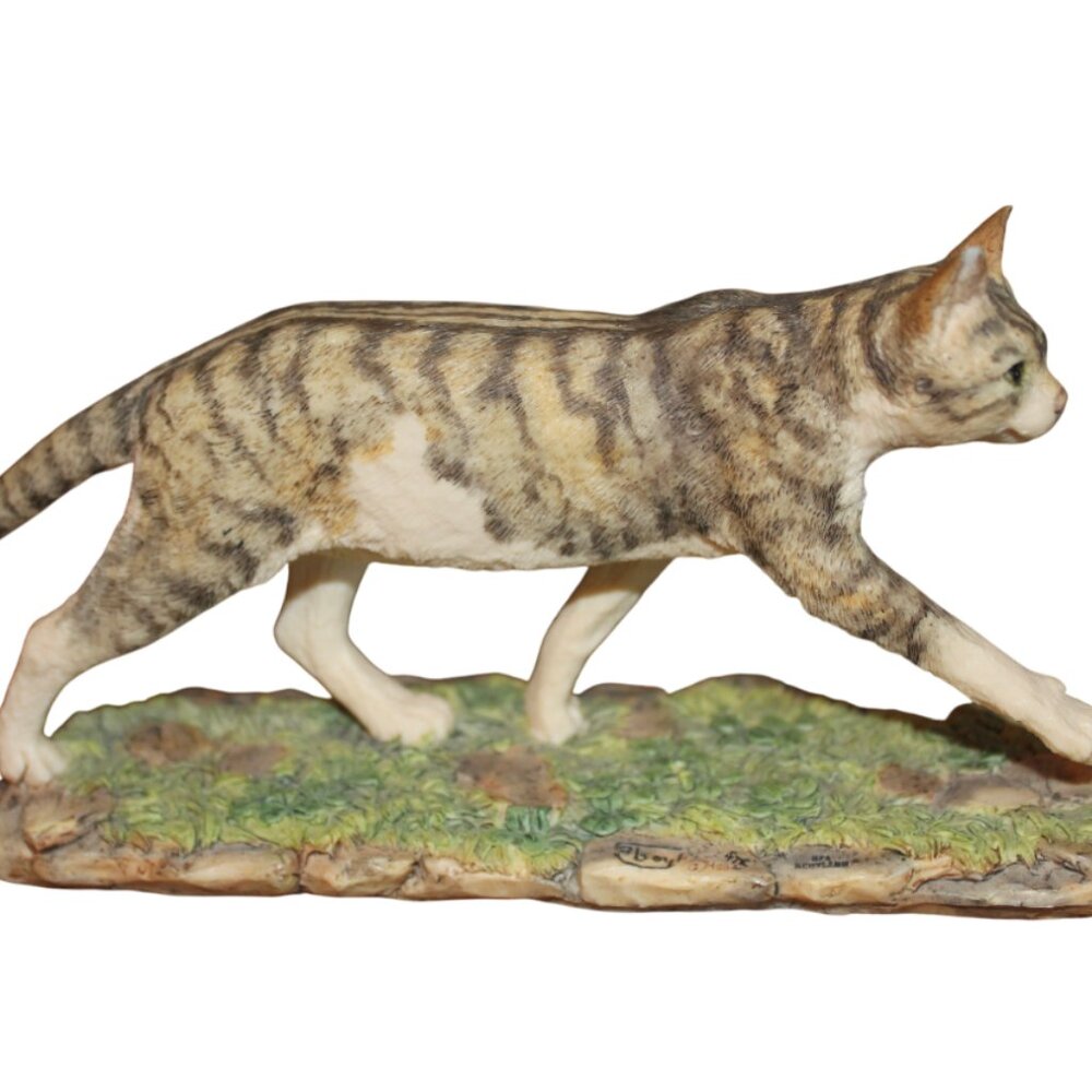 Border Fine Arts Cat Striding Kitty Walk Judy Boyt Figurine VTG 1984 RARE FLAW